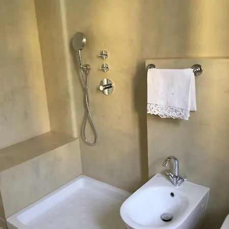 بيت ضيافة Il Giardinetto Ossuccio